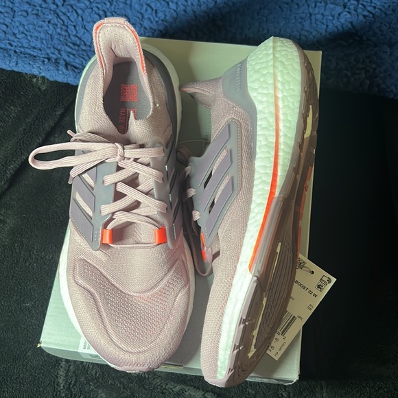 adidas gazelle silver green womens Women's Ultraboost 20